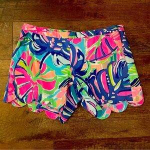 Lilly Pulitzer short size 10